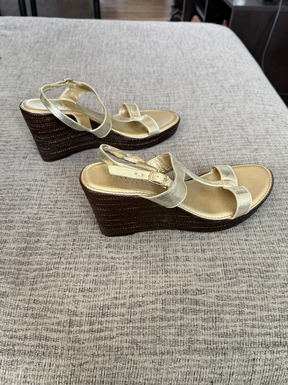 Gold and Brown Strapped High Heeled Wedge Sandals by Italian Shoemakers Size 9